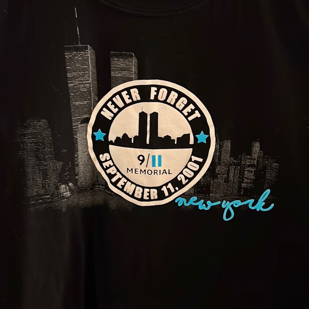 911 memorial never forget September 11, 2001 short sleeve T-shirt
